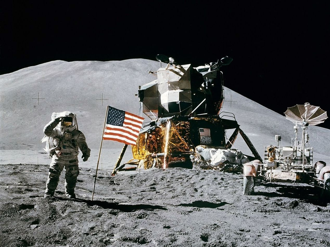 Observers on a hilltop scanning the Milky Way